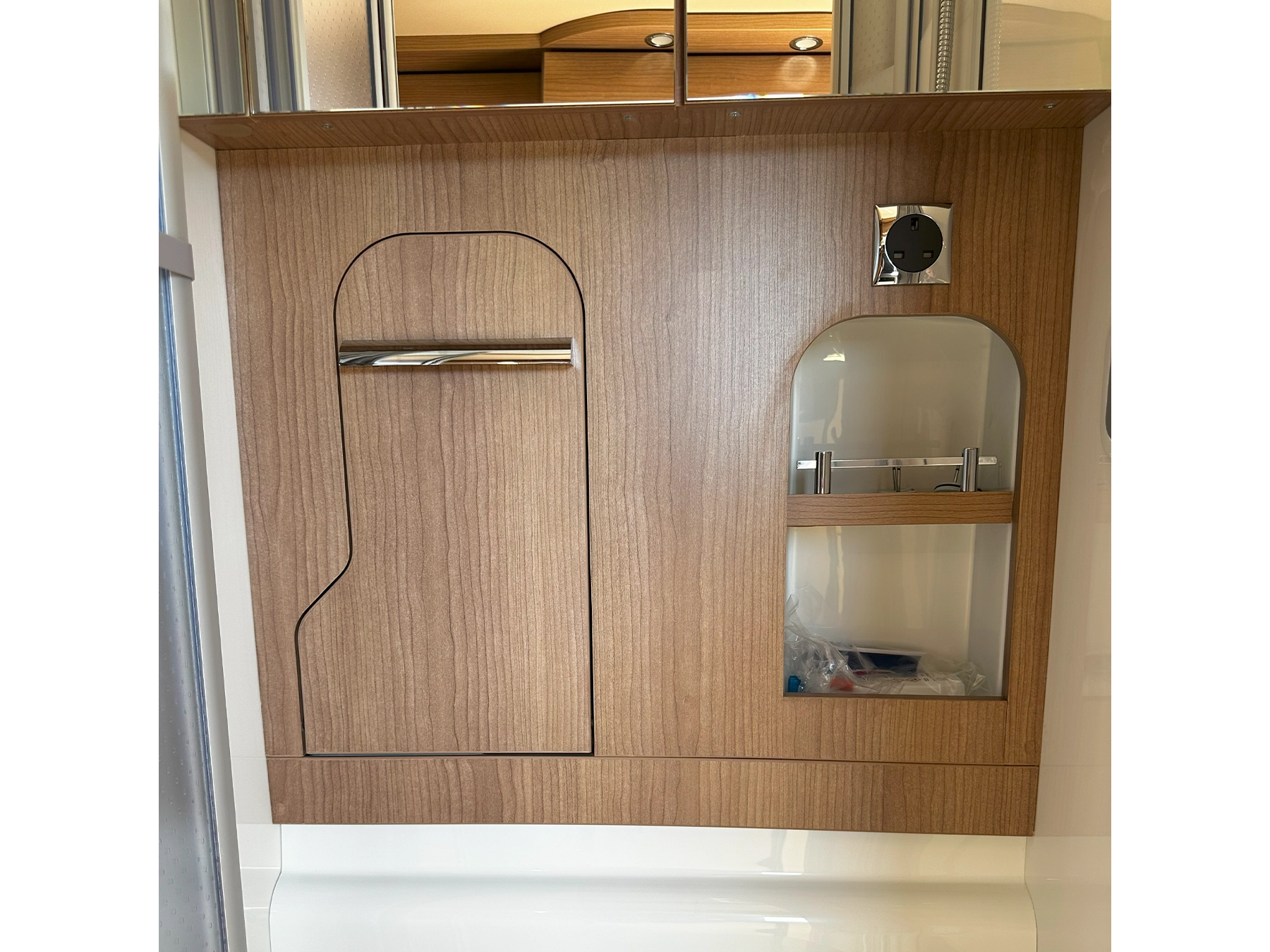 Malibu 540 DB Compact Pop Top Campervan Bathroom Sink & Storage