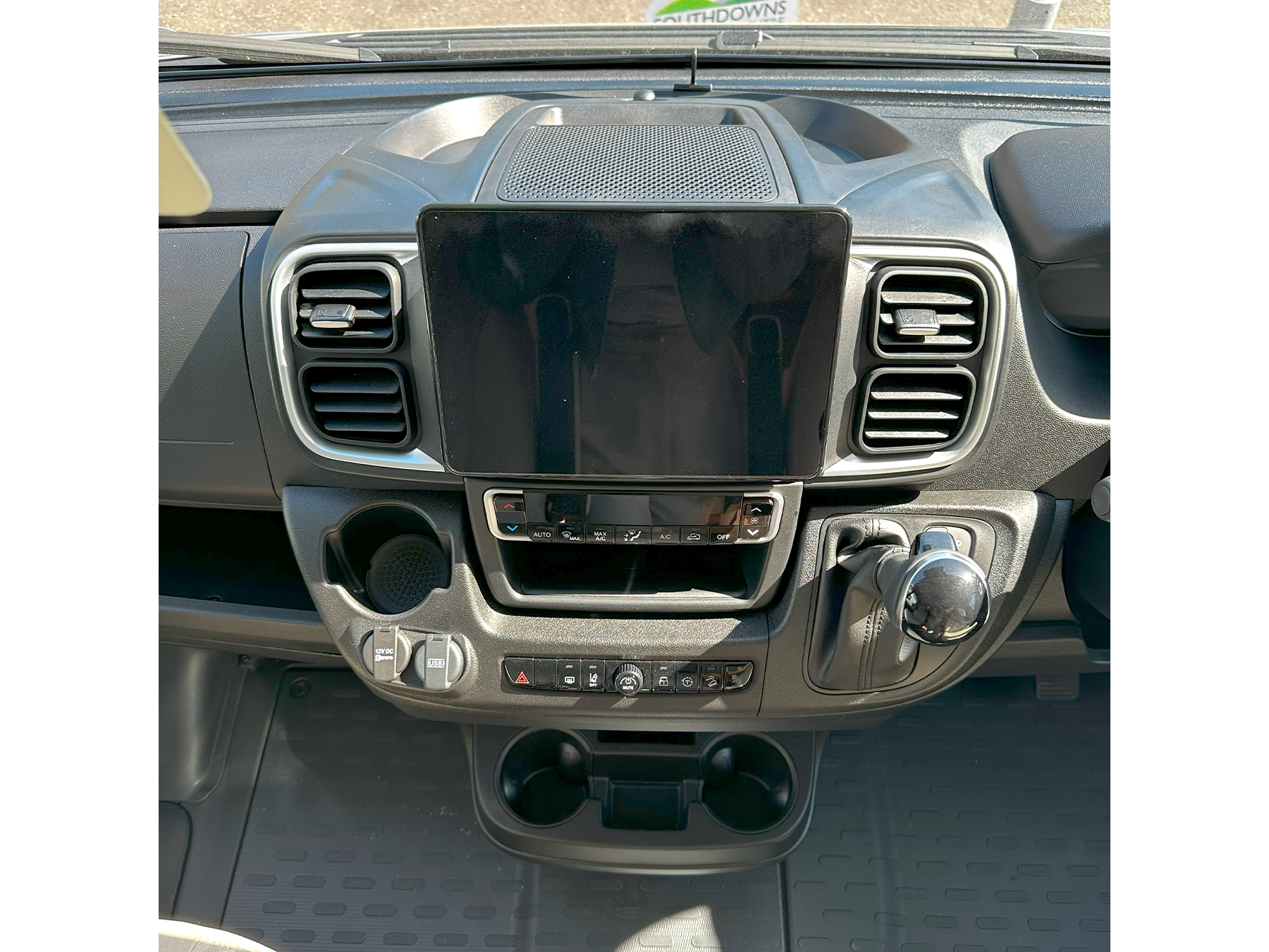 Malibu 540 DB Compact Pop Top Campervan Head unit