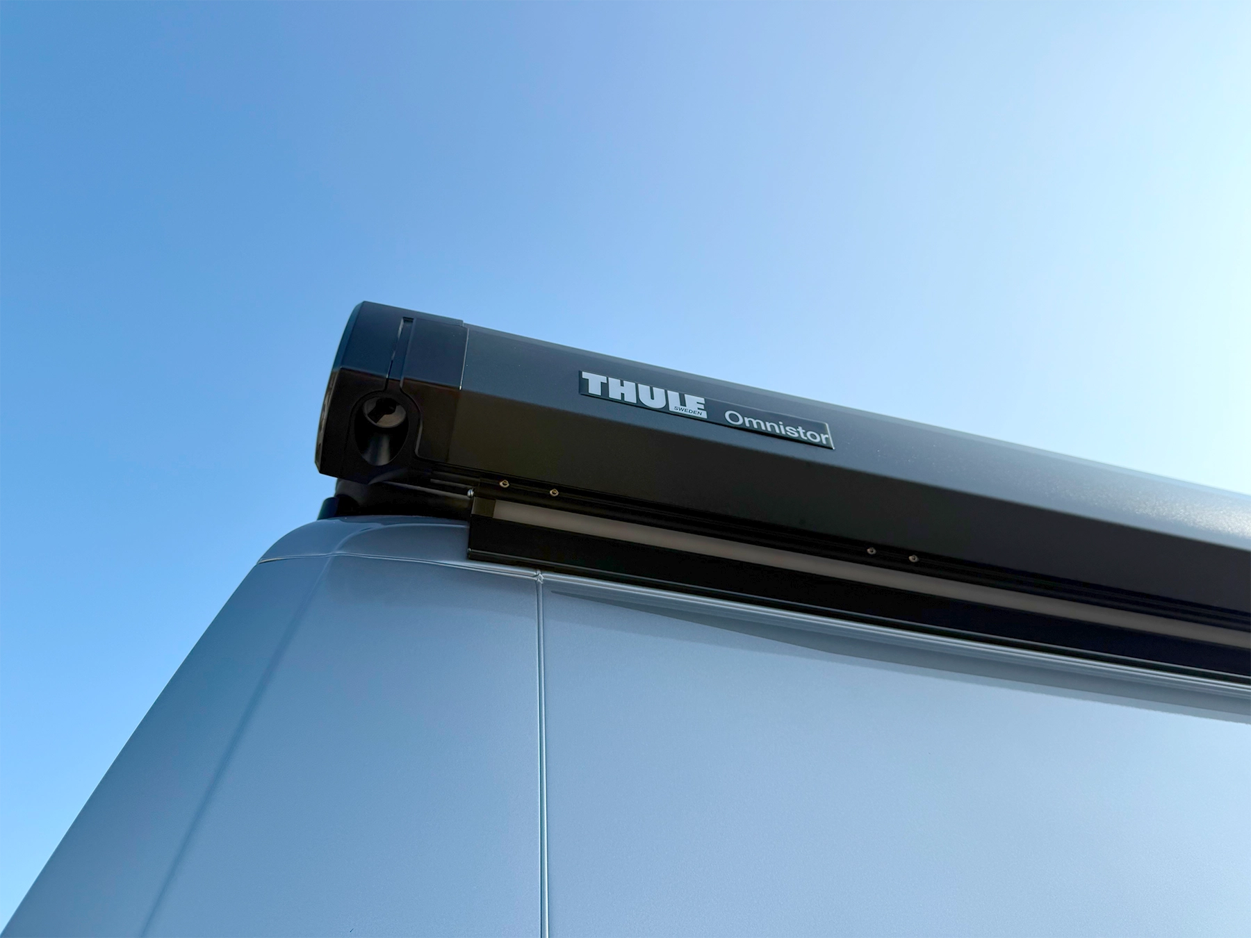 Malibu 540 DB Compact Pop Top Campervan Thule Awning