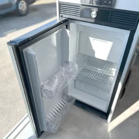 Hymer Ayres Rock Pop Top Campervan Dometic Fridge