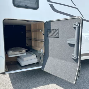 Hymer B-MC T 600 Whiteline Exterior Garage