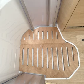 Hymer B-MC T 600 Whiteline Shower Floor