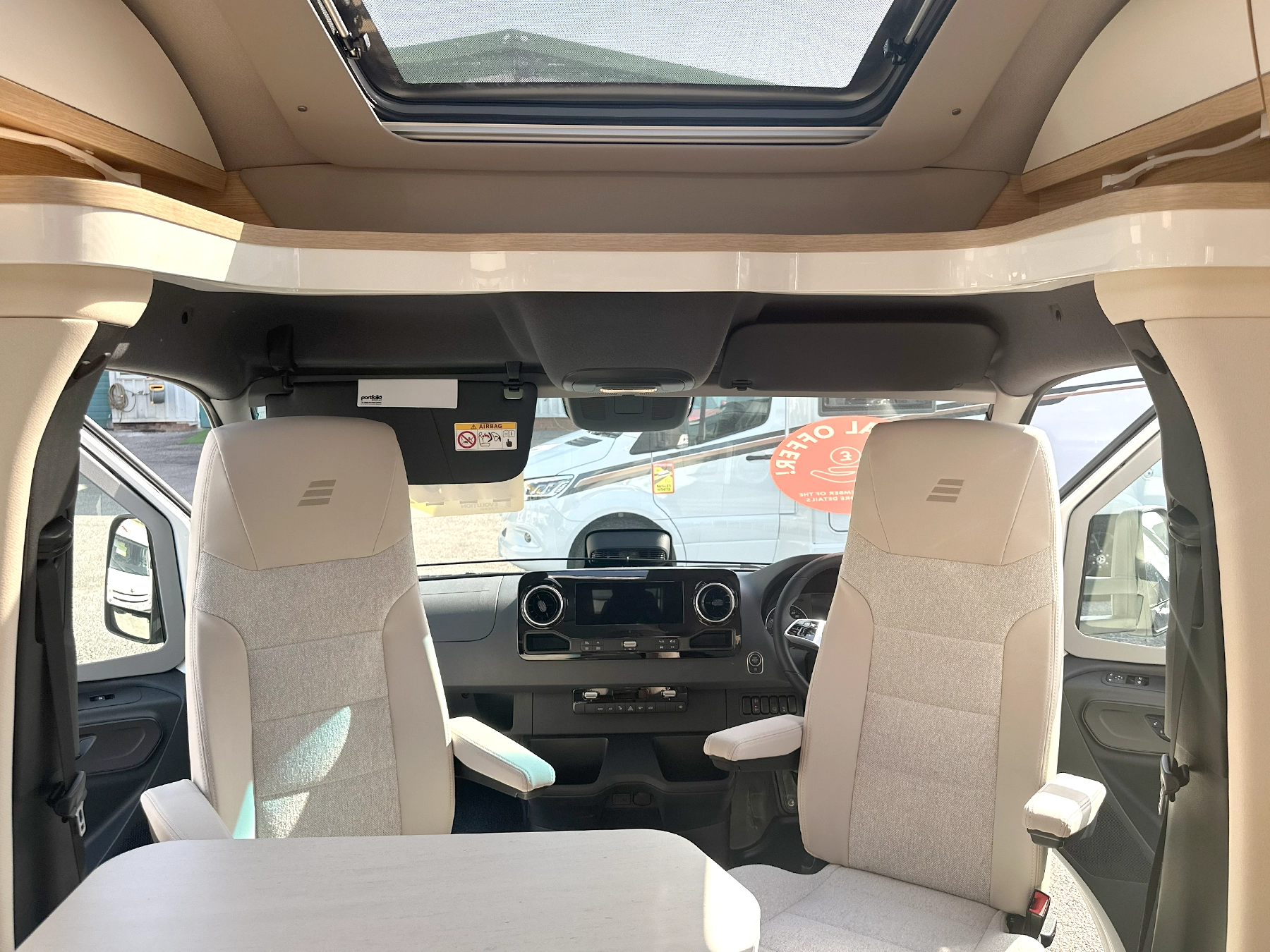 Hymer B-MC T 600 Whiteline Swivel Cab Seats