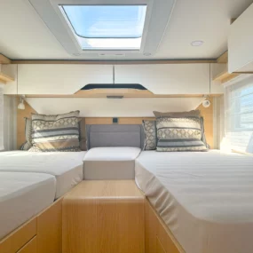 Hymer B-MC T 600 Whiteline Twin Single Rear Beds