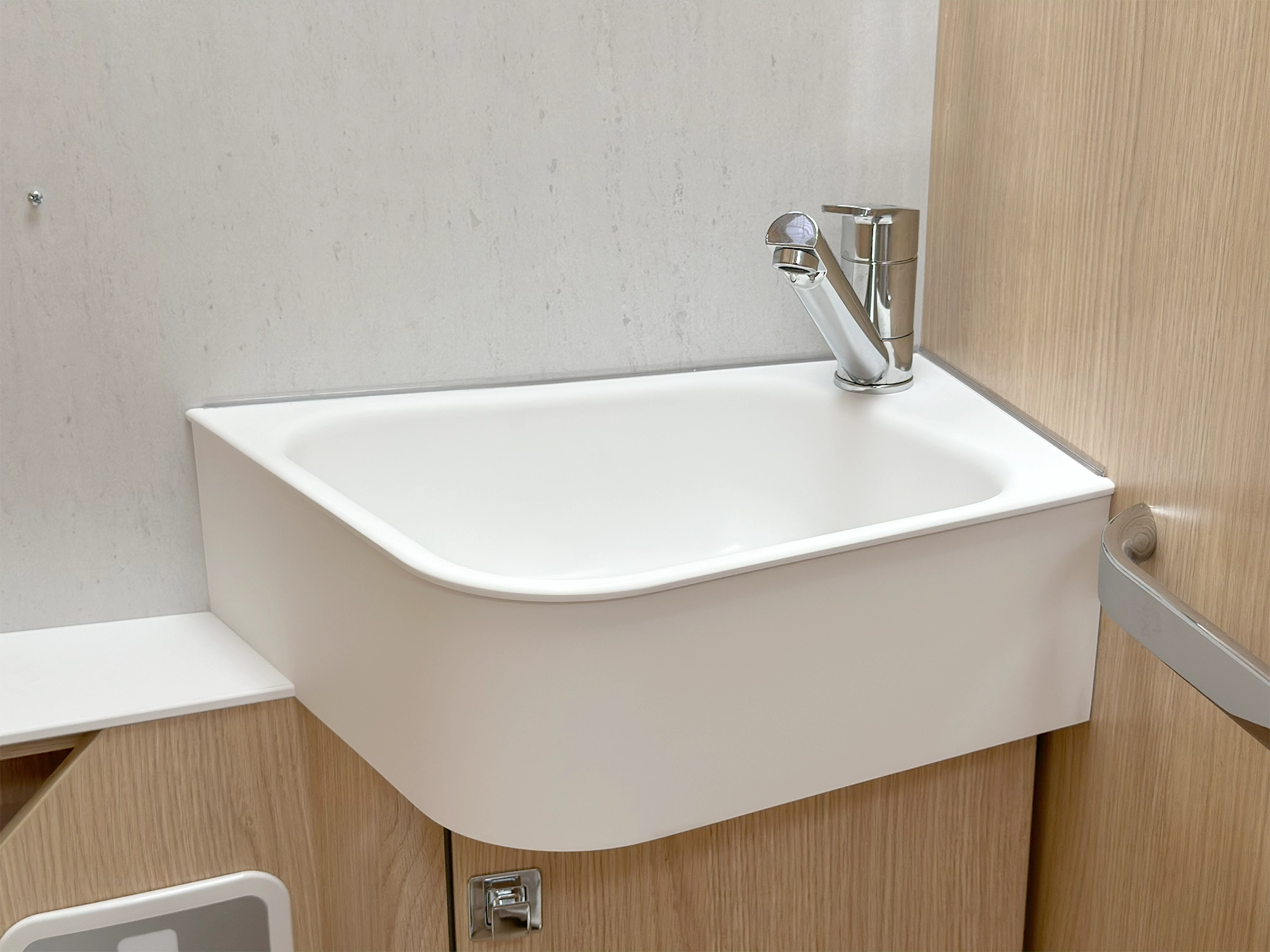 Hymer B-MC I 680 Bathroom Sink