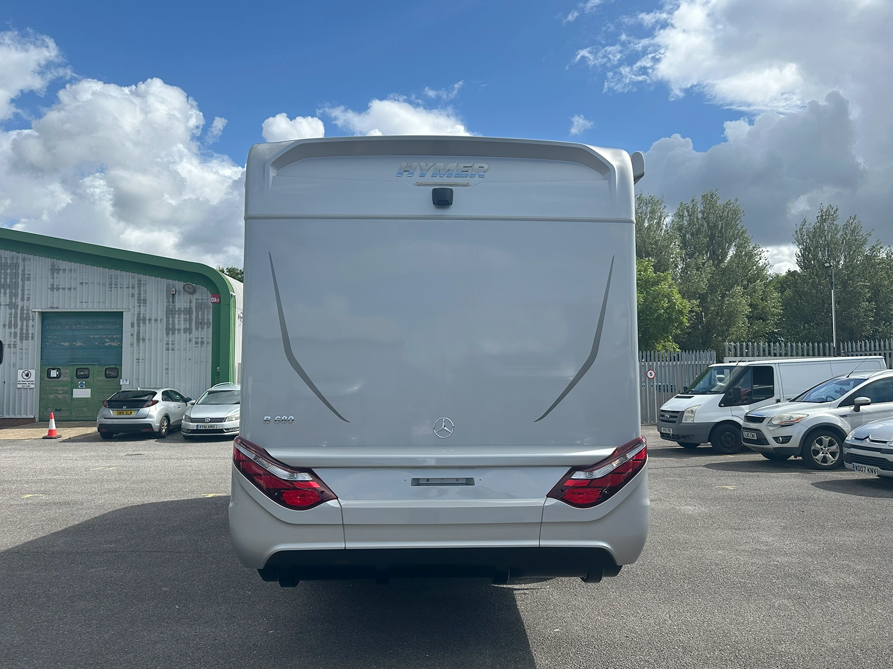 Hymer B-MC I 680 Exterior Rear