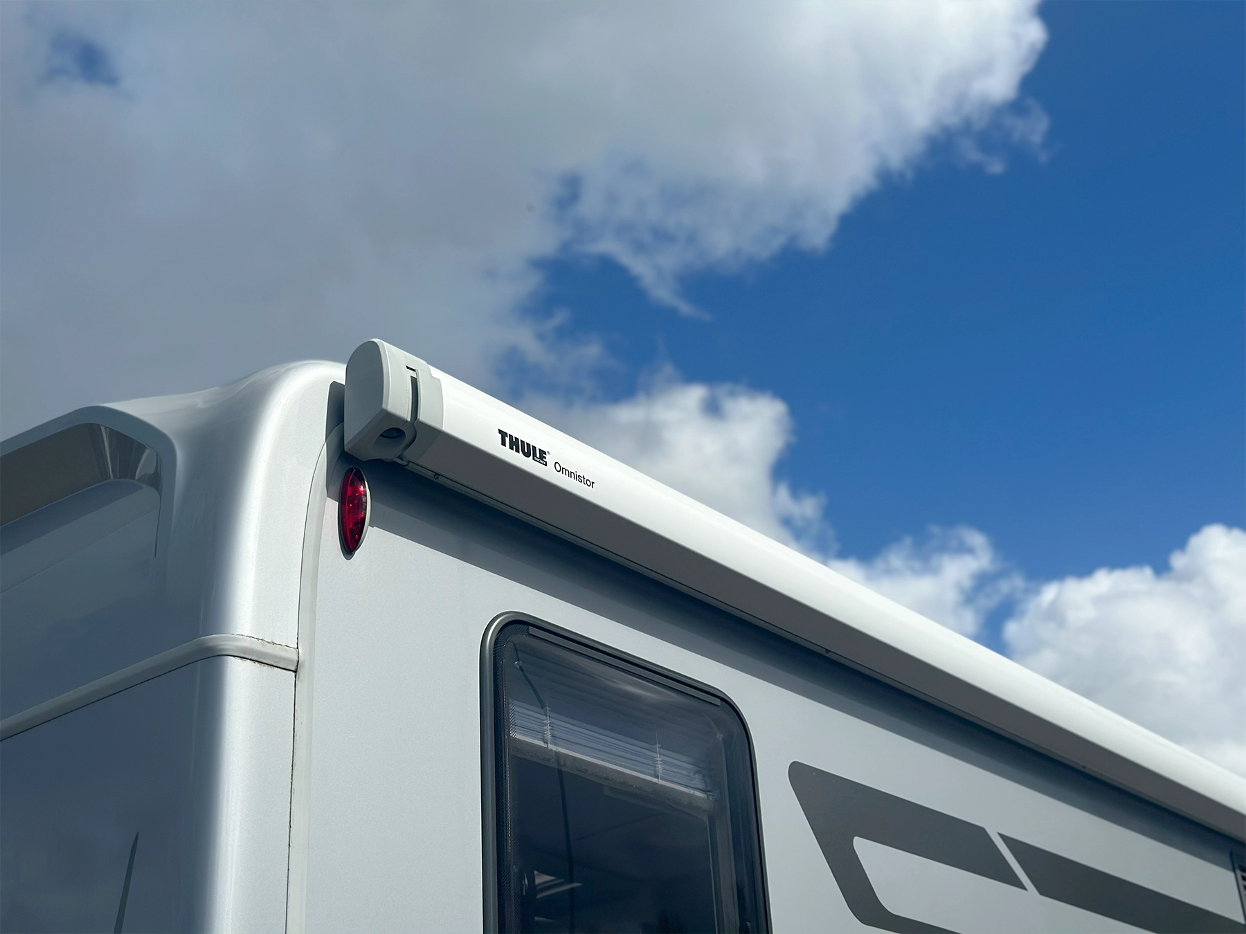 Hymer B-MC I 680 Thule Awning