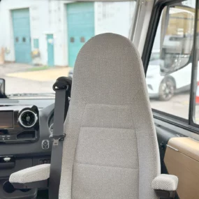 Hymer B-MC I 580 Drivers Seat