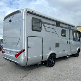 Hymer B-MC I 580 Exterior Rear Right Side