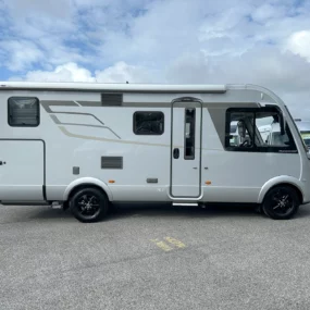 Hymer B-MC I 580 Exterior Right Side