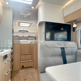 Hymer B-MC I 580 Interior