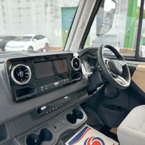 Hymer B-MC I 580 Steering Wheel & Multimedia System