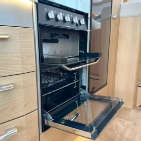 Hymer B-MC I 580 Thetford Oven