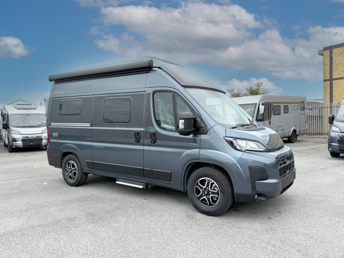 Hymer Ayers Rock Campervan 2559 - Exterior Front Right