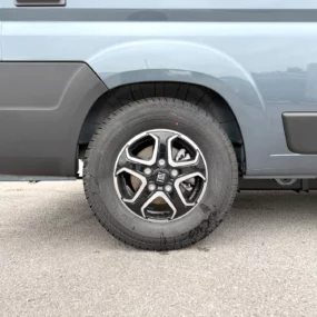 Hymer Ayers Rock Campervan 2559 - Exterior Wheel