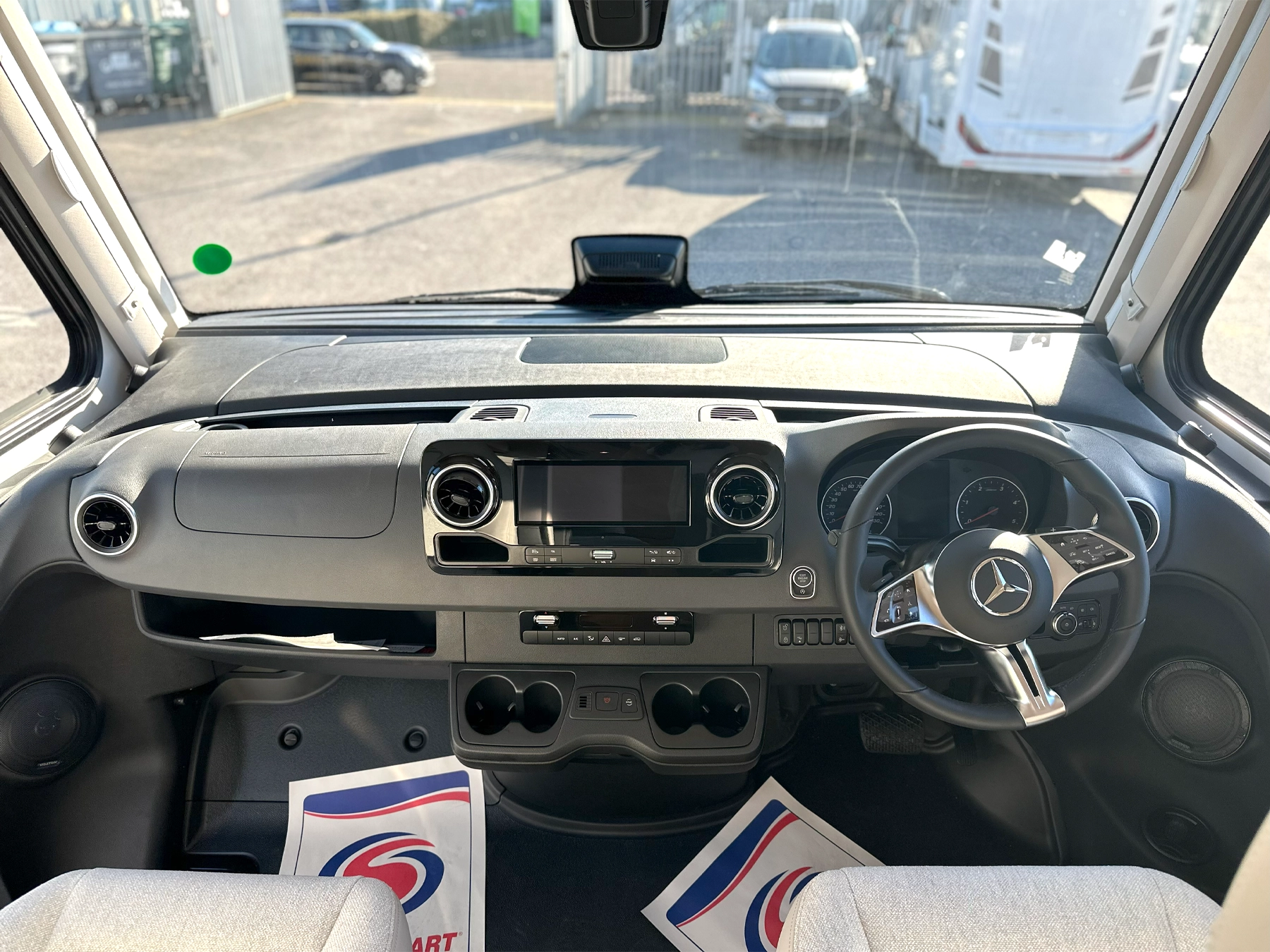 Hymer B-MC I 600 Whiteline Motorhome 7045 - Cab Dash