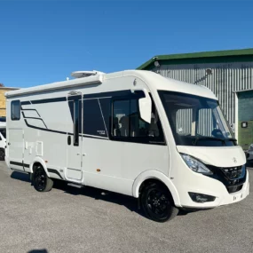 Hymer B-MC I 600 Whiteline Motorhome 7045 - Exterior Front Right