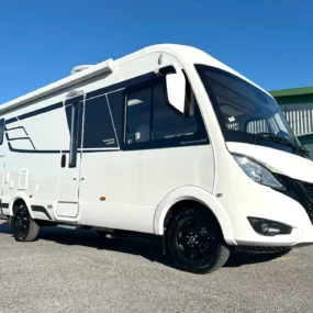Hymer B-MC I 600 Whiteline Motorhome 7045 - Exterior Front Right Persp