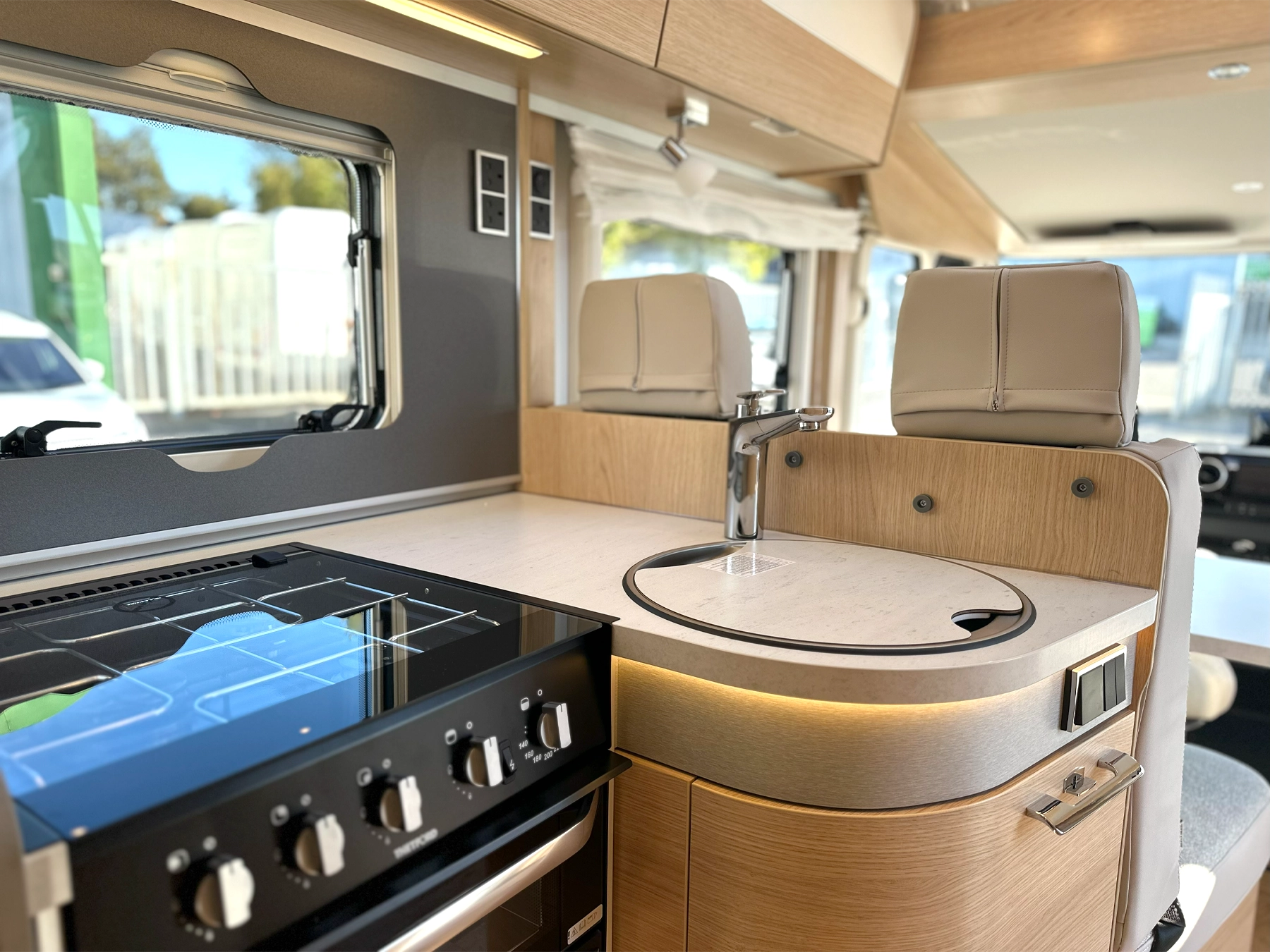 Hymer B-MC I 600 Whiteline Motorhome 7045 - Kitchen Worktop