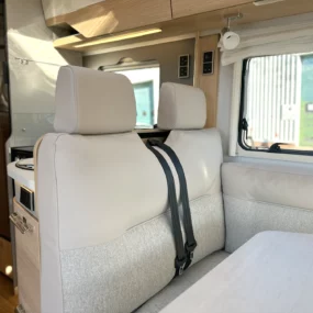 Hymer B-MC I 600 Whiteline Motorhome 7045 - Lounge Travel Seats