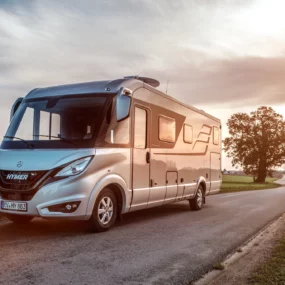 Hymer B-ML I 780 Motorhome - Lifestyle Front Left