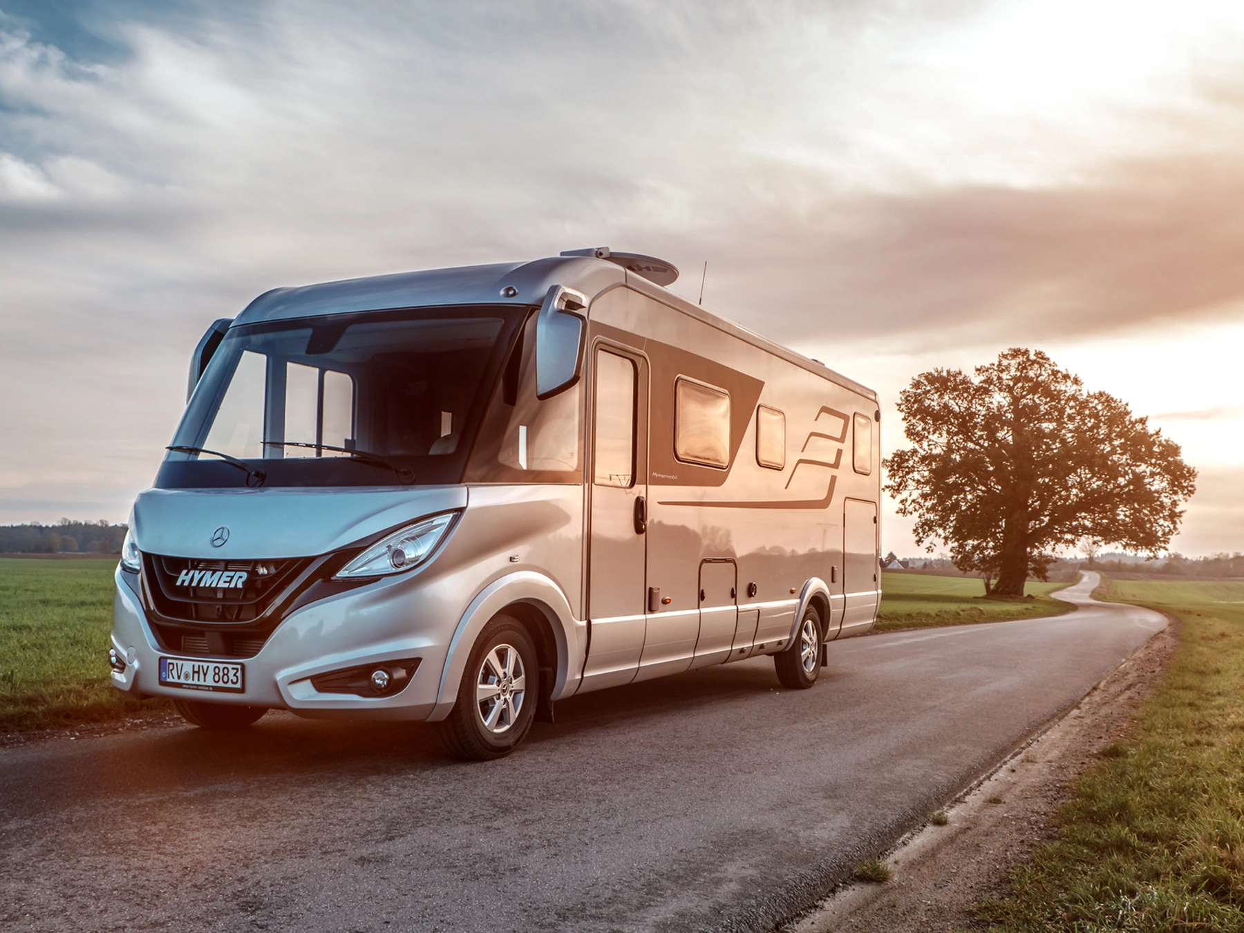 Hymer B-ML I 780 Motorhome - Lifestyle Front Left