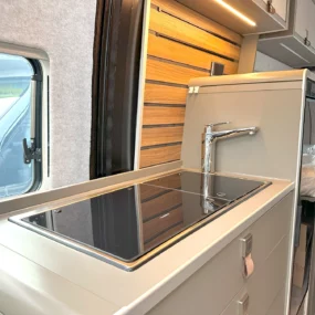 Hymer Grand Canyon Campervan 2611 - Kitchen Worktop