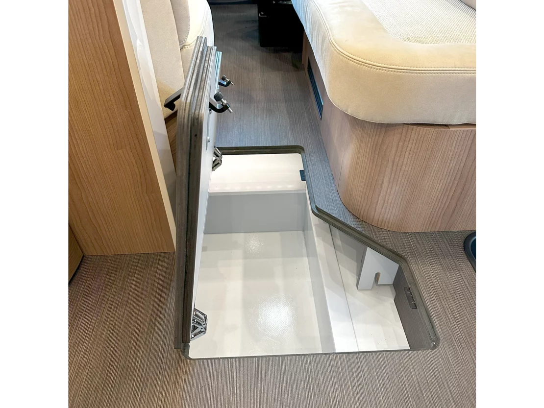 Carthago C1 Tourer T 148 KB LE H Comfort Underfloor Storage