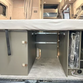 Hymer Ayres Rock Pop Top Garage Space