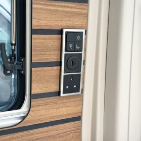 Hymer Yellowstone 640 Light Switches & Plugs