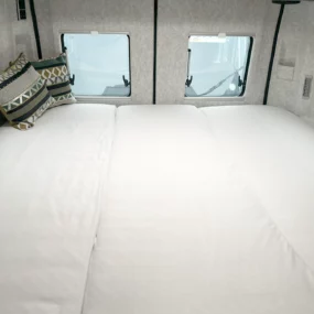 Hymer Yellowstone 640 Rear Bed