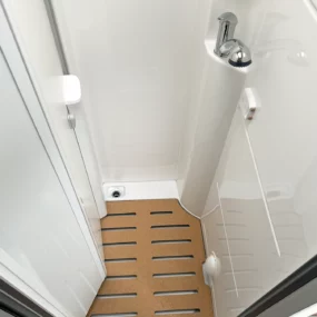Hymer Yellowstone 640 Shower Floor