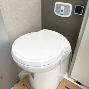 Hymer Yellowstone 640 Thetford Toilet
