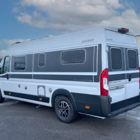 Hymer Yellowstone 640 Campervan 2620 - Exterior Rear Left