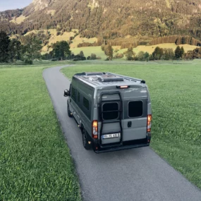 Hymer Yellowstone Campervan - Lifestyle