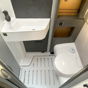 Hymer ML-T 570 Xperience Bathroom