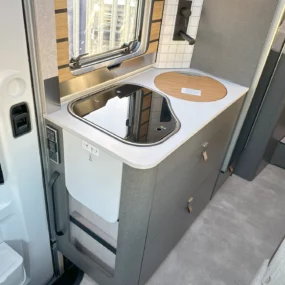 Hymer ML-T 570 Xperience Kitchen