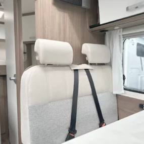 Carado V132 Pro Lounge Seats