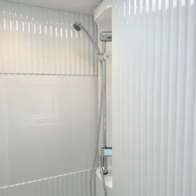 Carado V132 Pro Shower