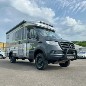Hymer ML-T 570 Crossover 4X4 Exterior Front Underneath