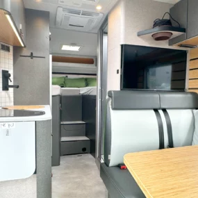 Hymer ML-T 570 Crossover 4X4 Interior