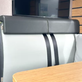 Hymer ML-T 570 Crossover 4X4 Lounge Bench
