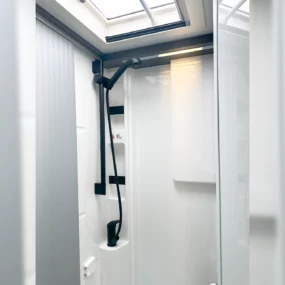 Hymer ML-T 570 Crossover 4X4 Shower