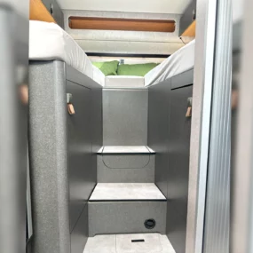 Hymer ML-T 570 Crossover 4X4 Steps to bed