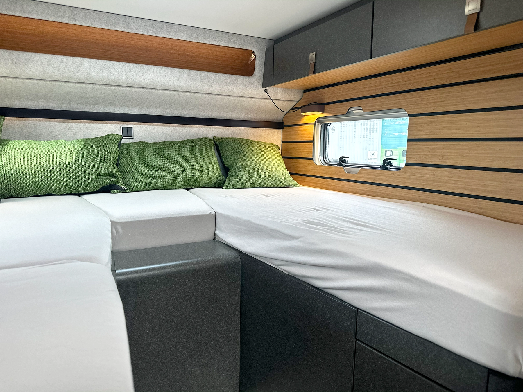 Hymer ML-T 570 Crossover 4X4 Twin Single Bed