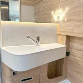 Hymer Exsis-T 580 Bathroom Sink