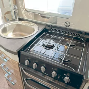 Hymer Exsis-T 580 Kitchen Sink & Hob