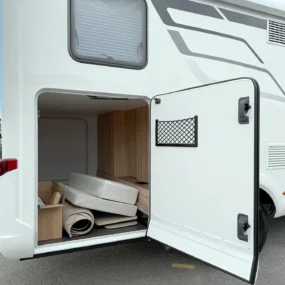Hymer Exsis-T 580 Pure Exterior Garage