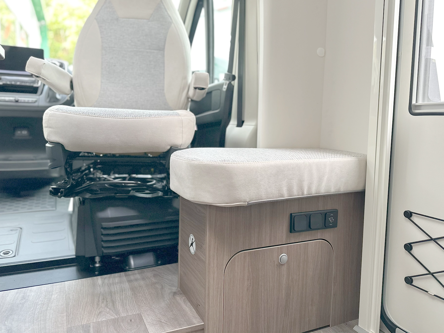 Carado T338 Pro Side Seat