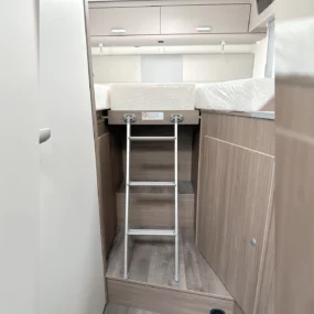 Carado T338 Pro Step Ladder